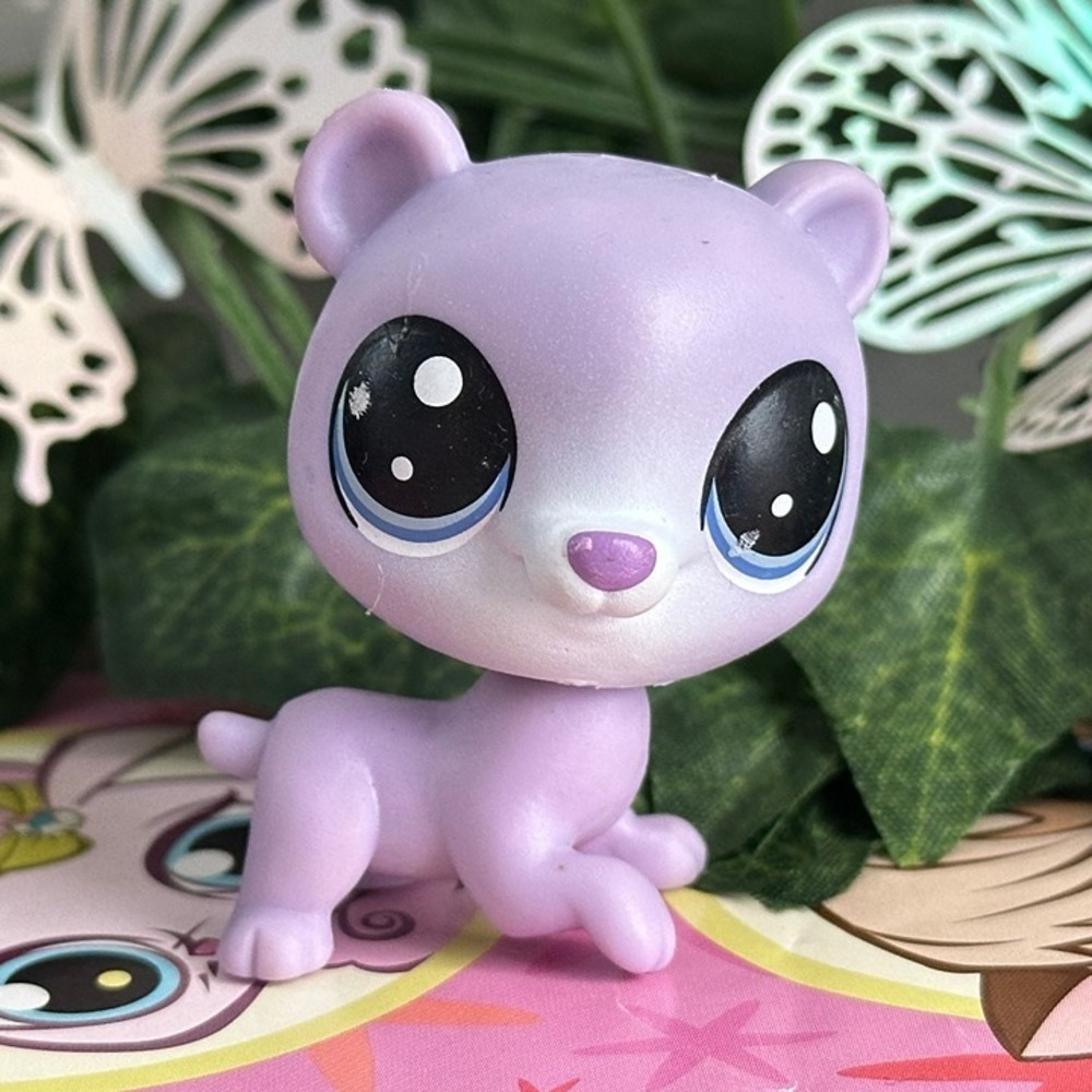 Littlest Pet Shop LPS 1-173 Purple Polar Bear Blue